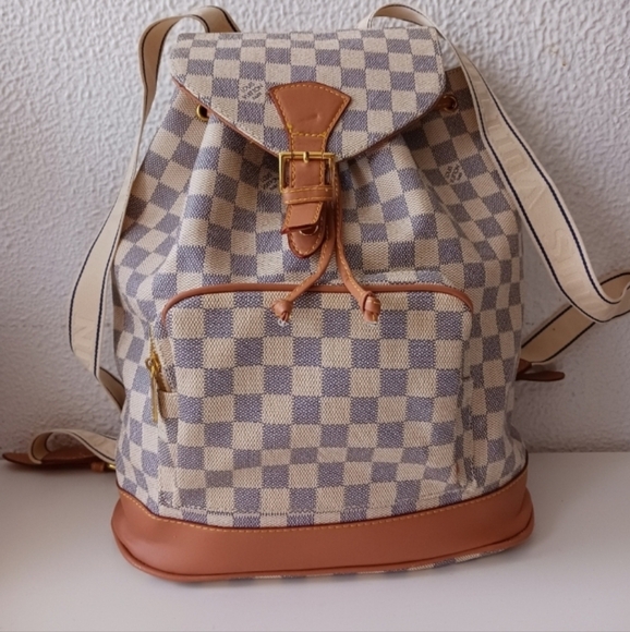 Fashion design like Louis Vuitton backpack - Picture 1 of 12
